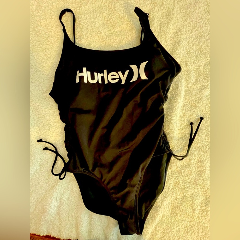 Hurley bathing suit medium